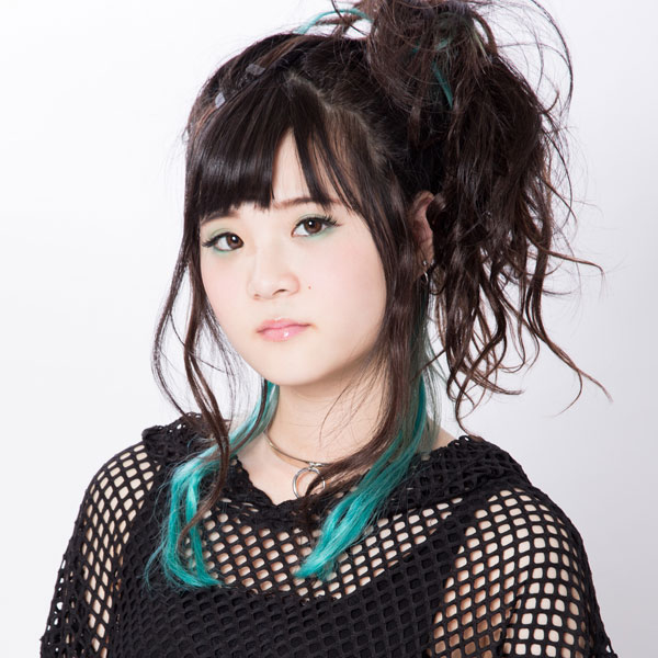 黒崎はるな
