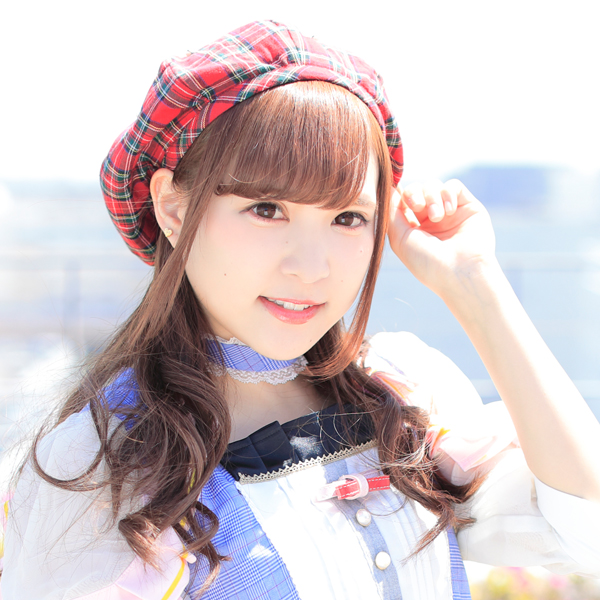 針谷早織